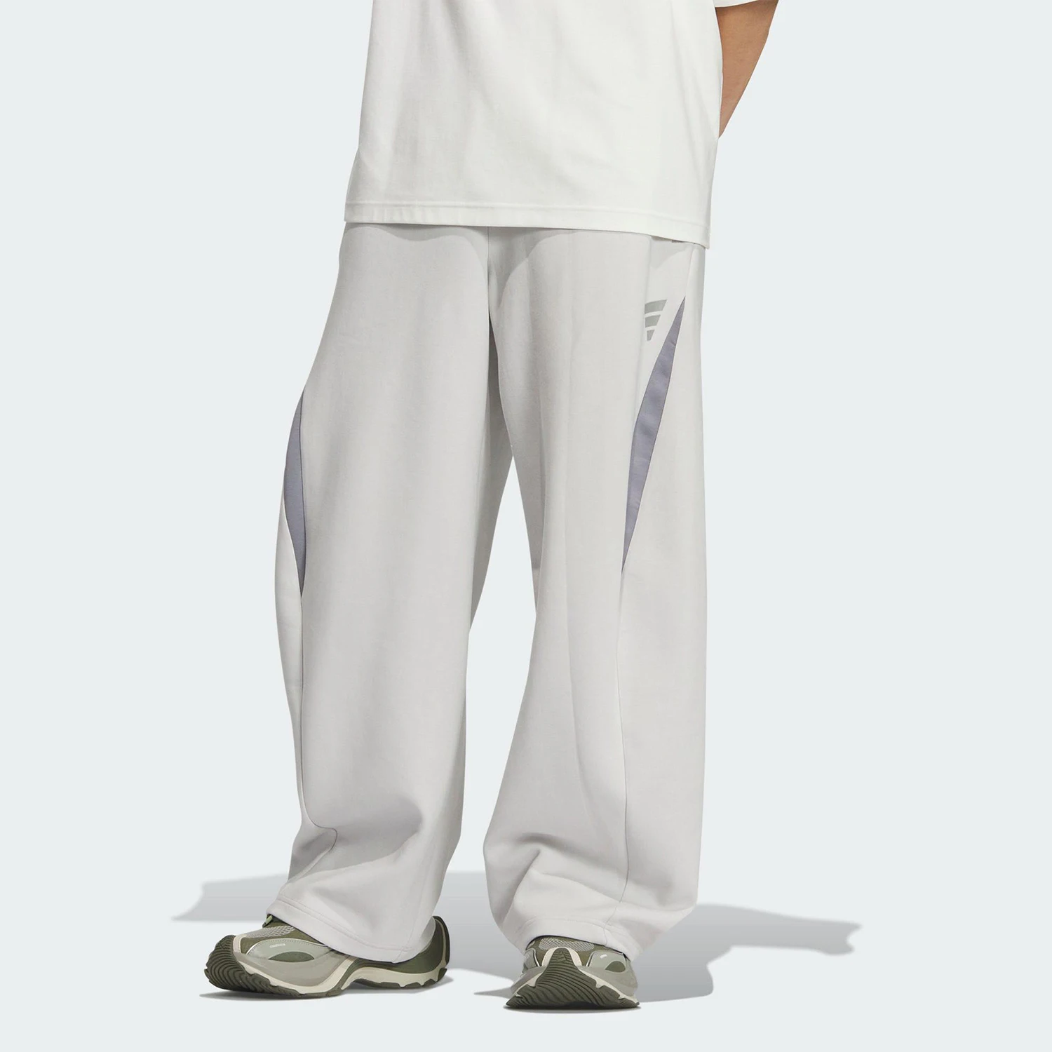 Adidas genuine winter men's reflective sports loose casual pants KH0292
Adidas genuine winter men's reflective sports loose casual pants KH0292