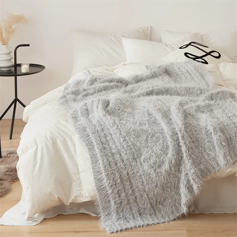 2025 new living room knitted blanket bedside blanket sofa office bedroom nap blanket solid color simple
2025 new living room knitted blanket bedside blanket sofa office bedroom nap blanket solid color simple