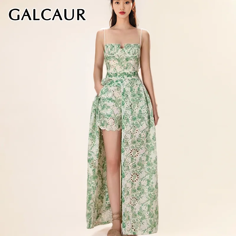 GALCAUR Embroidery Two Piece Set For Women Square Collar Sleeveless Backless Tops High Waist Hollow Out Printing Skirts Female
GALCAUR Embroidery Two Piece Set For Women Square Collar Sleeveless Backless Tops High Waist Hollow Out Printing Skirts Female