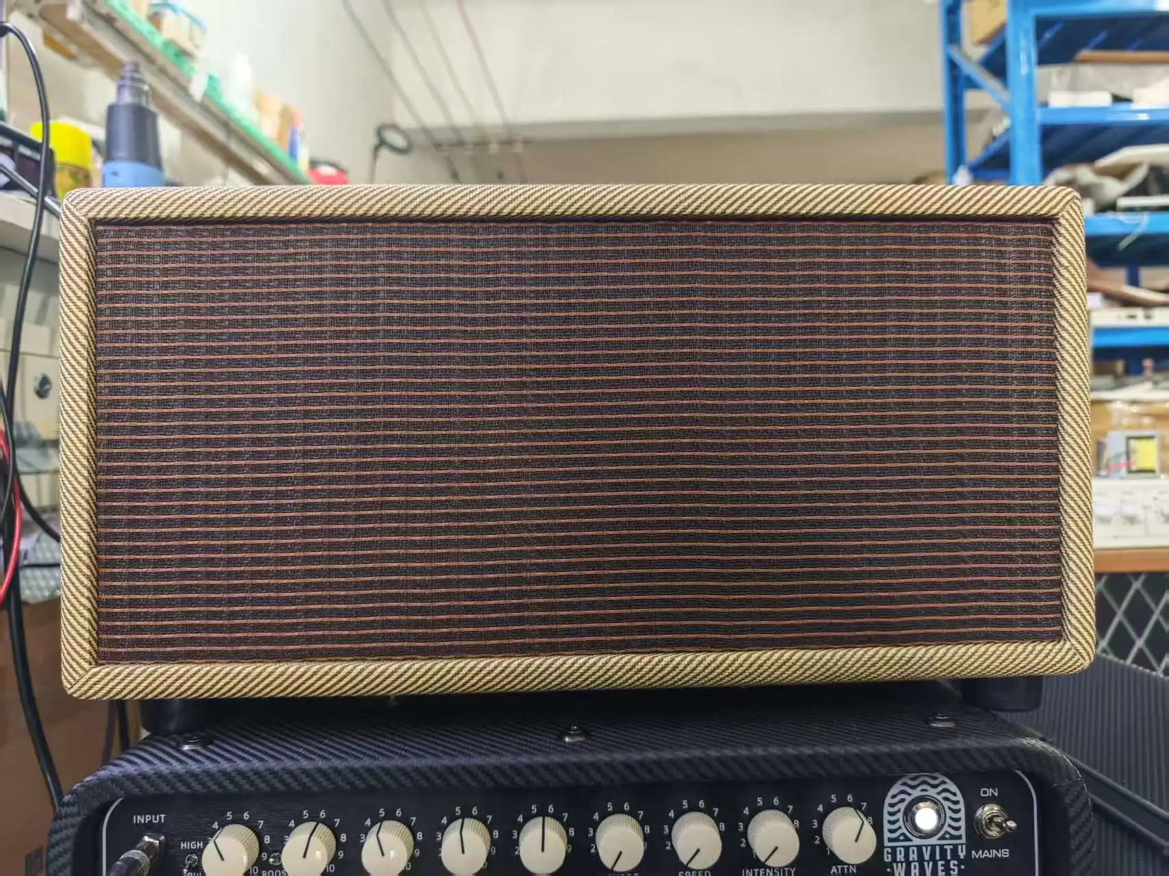 2026 NEW G 63" Spring Reverb Tank, Tweed Tolex, Reissue Style
2026 NEW G 63" Spring Reverb Tank, Tweed Tolex, Reissue Style