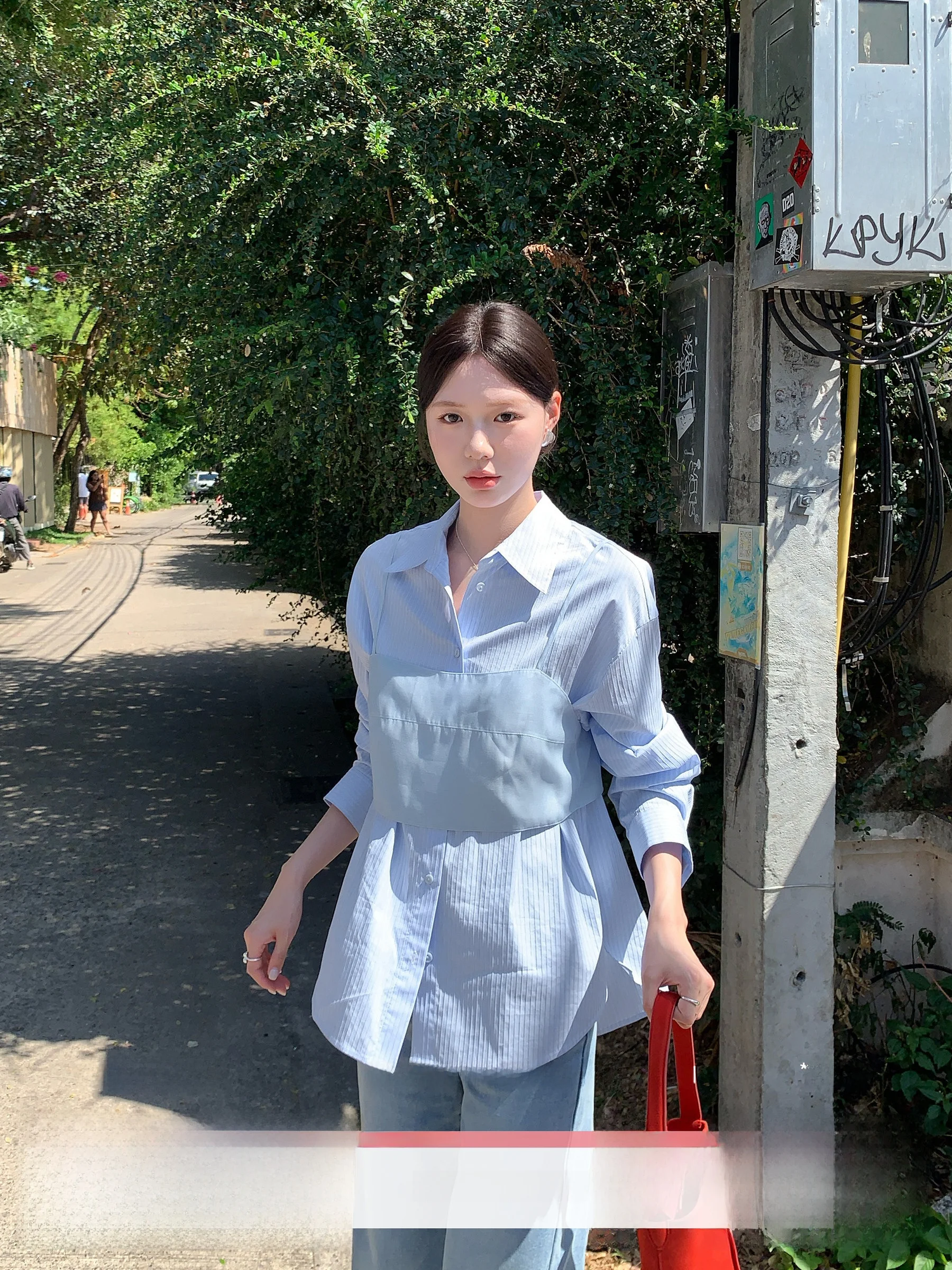 DH Large Flower Jeju Island Spring Lazy Atmosphere Striped Shirt Layering Tank Top Two-Piece Set Korean Style Cotton Lo...
DH Large Flower Jeju Island Spring Lazy Atmosphere Striped Shirt Layering Tank Top Two-Piece Set Korean Style Cotton Lo...