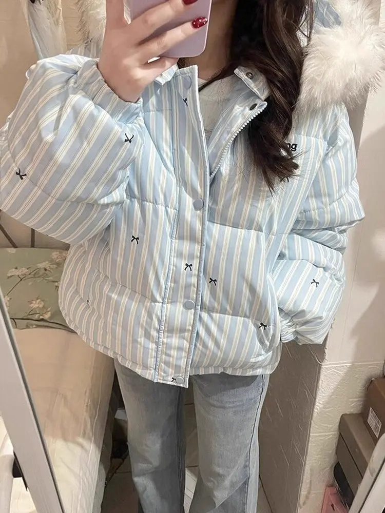 Winter Thickened Knot Stripe Print Fluffy Hooded Cotton Jacket Women's Puffy Coat Korean Style Loose Fit Long Sleeve
Winter Thickened Knot Stripe Print Fluffy Hooded Cotton Jacket Women's Puffy Coat Korean Style Loose Fit Long Sleeve