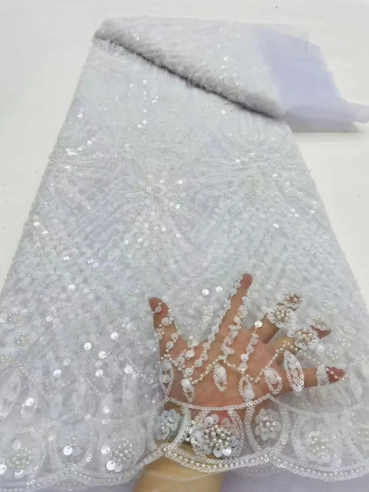 French Beads Lace Fabric 2025 High Quality African Lace Embroidered Nigerian Sequins Tulle Lace 5 Yards For Sewing Party Dresses
French Beads Lace Fabric 2025 High Quality African Lace Embroidered Nigerian Sequins Tulle Lace 5 Yards For Sewing Party Dresses