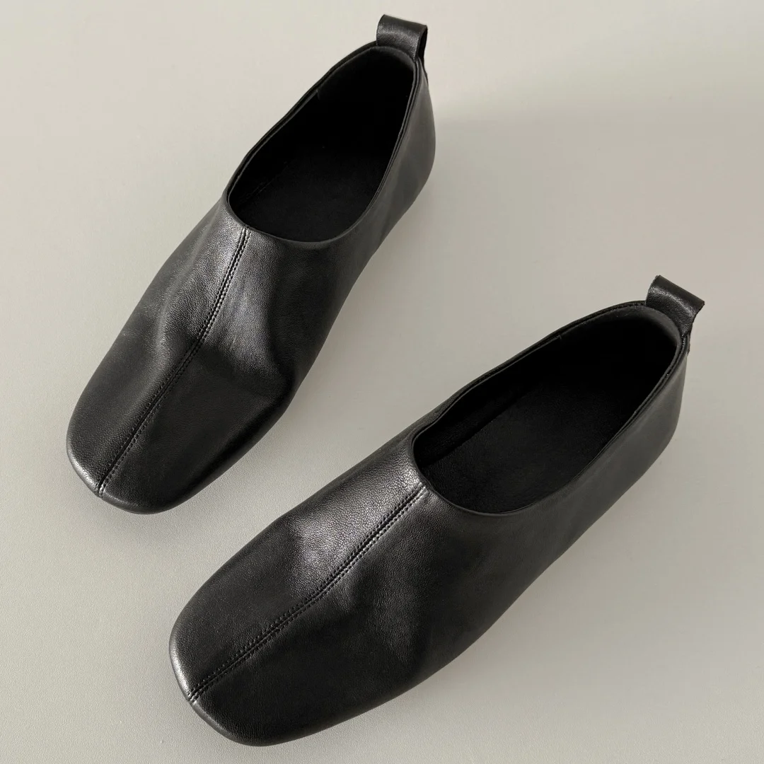 Женские лоферы без шнуровки на плоской подошве из овчины с квадратным носком, высококачественная мягкая удобная повседневная женская повседневная обувь для прогулок/вождения для женщин
Женские лоферы без шнуровки на плоской подошве из овчины с квадратным носком, высококачественная мягкая удобная повседневная женская повседневная обувь для прогулок/вождения для женщин