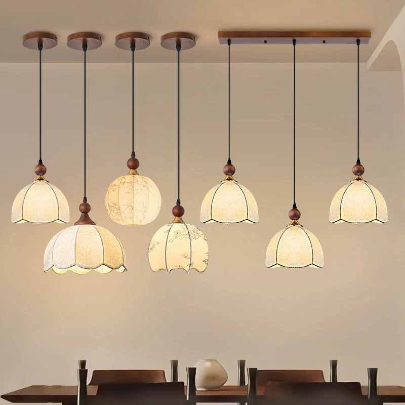 Dining room chandelier three-head disc bedroom fabric corridor aisle study advanced single-head chandelier
Dining room chandelier three-head disc bedroom fabric corridor aisle study advanced single-head chandelier