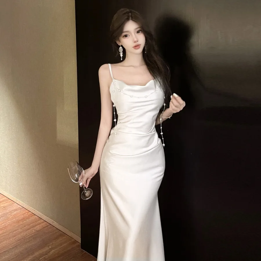 【New Arrival】White Satin Cowl Neck Maxi Dress, Spaghetti Strap Mermaid Evening Gown for Women
【New Arrival】White Satin Cowl Neck Maxi Dress, Spaghetti Strap Mermaid Evening Gown for Women