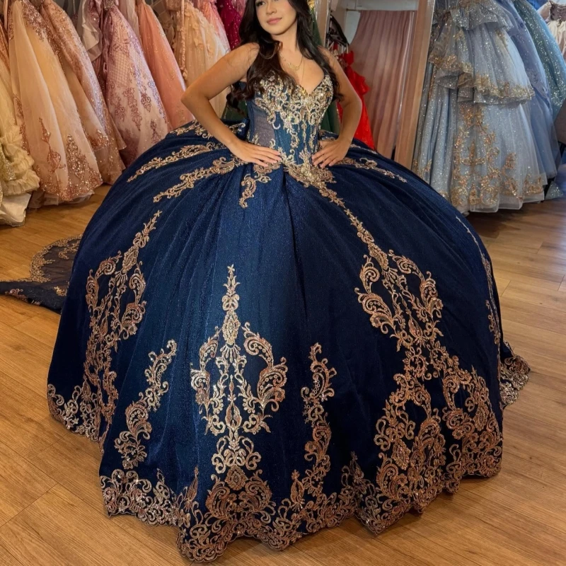 Темно-синее блестящее платье Quinceanera, бальное платье с открытыми плечами, аппликация, кружево, бисер, бант, корсет, тюль, вечерние, день рождения, сладкое платье 16.
Темно-синее блестящее платье Quinceanera, бальное платье с открытыми плечами, аппликация, кружево, бисер, бант, корсет, тюль, вечерние, день рождения, сладкое платье 16.