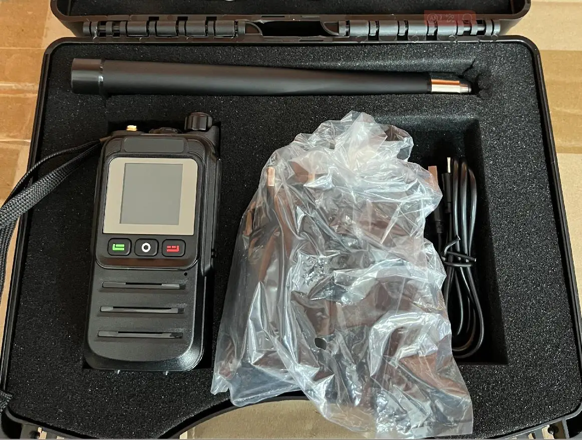 Drone Detection and Defense Systems 30MHz-6400MHz Security Device Detect Defense Support Russian English Handheld Drone Alarms
Drone Detection and Defense Systems 30MHz-6400MHz Security Device Detect Defense Support Russian English Handheld Drone Alarms