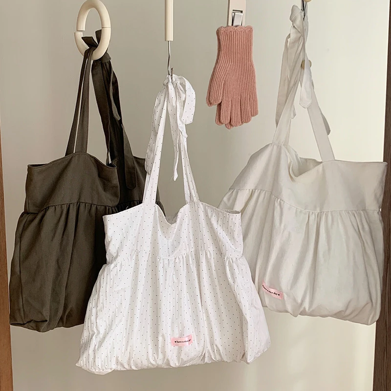 Spring New Sweet Cute Pleated Tote Bag Versatile Lazy Style Korean Casual Commuter School Bag for Women
Spring New Sweet Cute Pleated Tote Bag Versatile Lazy Style Korean Casual Commuter School Bag for Women