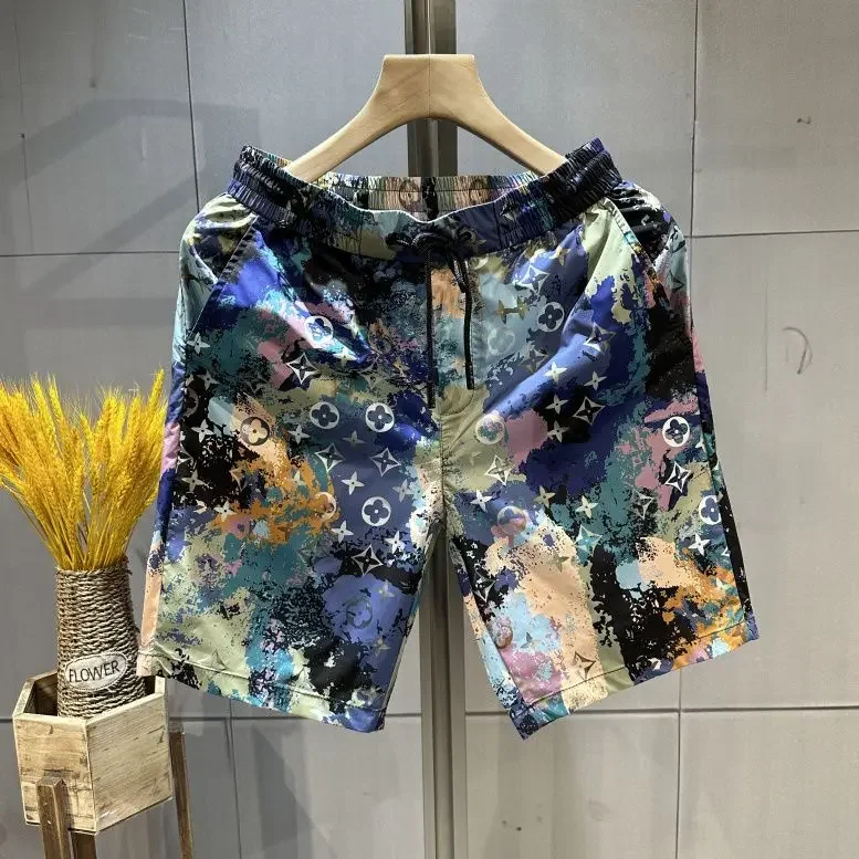 New men's ice silk shorts five quarter thin summer thin quick drying loose casual beach pants
New men's ice silk shorts five quarter thin summer thin quick drying loose casual beach pants