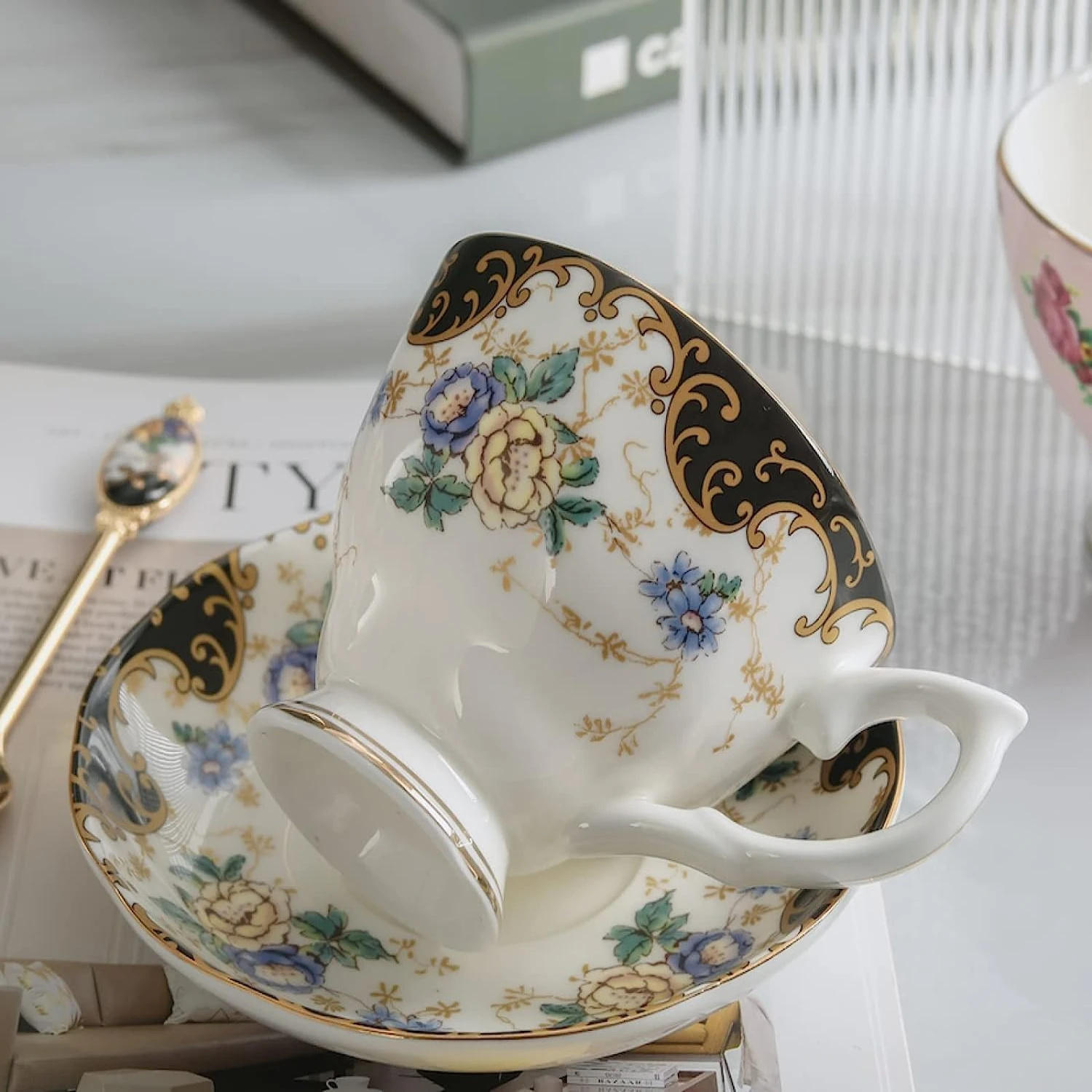 Exquisite and Elegant Handcrafted Pearl Shell-colored Pottery Coffee Mug and Saucer Set, Delicate and Stunning Ceramic Tea Cups
Exquisite and Elegant Handcrafted Pearl Shell-colored Pottery Coffee Mug and Saucer Set, Delicate and Stunning Ceramic Tea Cups