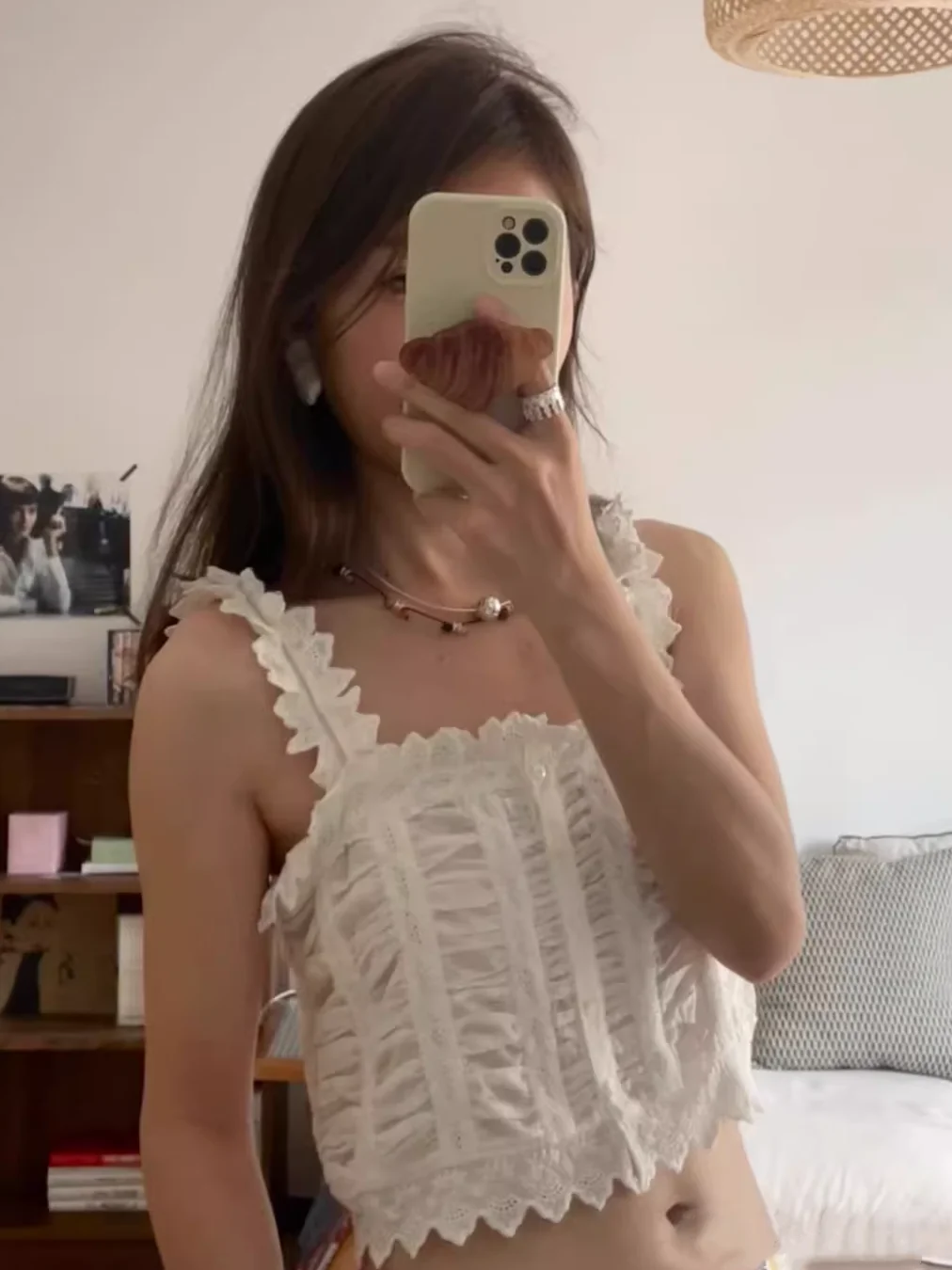 Women Hollow Out Embroidery White Vest Single Breasted Square Collar Sleeveless Fashion Female Cotton Tank Tops
Women Hollow Out Embroidery White Vest Single Breasted Square Collar Sleeveless Fashion Female Cotton Tank Tops