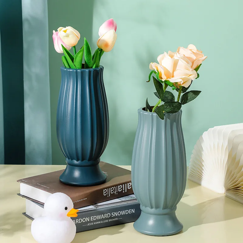 24cm Anti-drop Plastic Vase Desktop Flower Arrangement Container Creative Straight Vase Ornaments Imitation Glaze Flower Ornamen 
24cm Anti-drop Plastic Vase Desktop Flower Arrangement Container Creative Straight Vase Ornaments Imitation Glaze Flower Ornamen