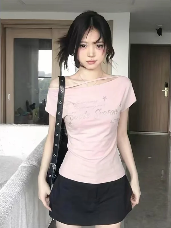 plus Size Women's Pink Shoulder T-Shirt Short Sleeve Letter Print Slimming Cover up Summer Top Loose Fit Casual Fashion
plus Size Women's Pink Shoulder T-Shirt Short Sleeve Letter Print Slimming Cover up Summer Top Loose Fit Casual Fashion