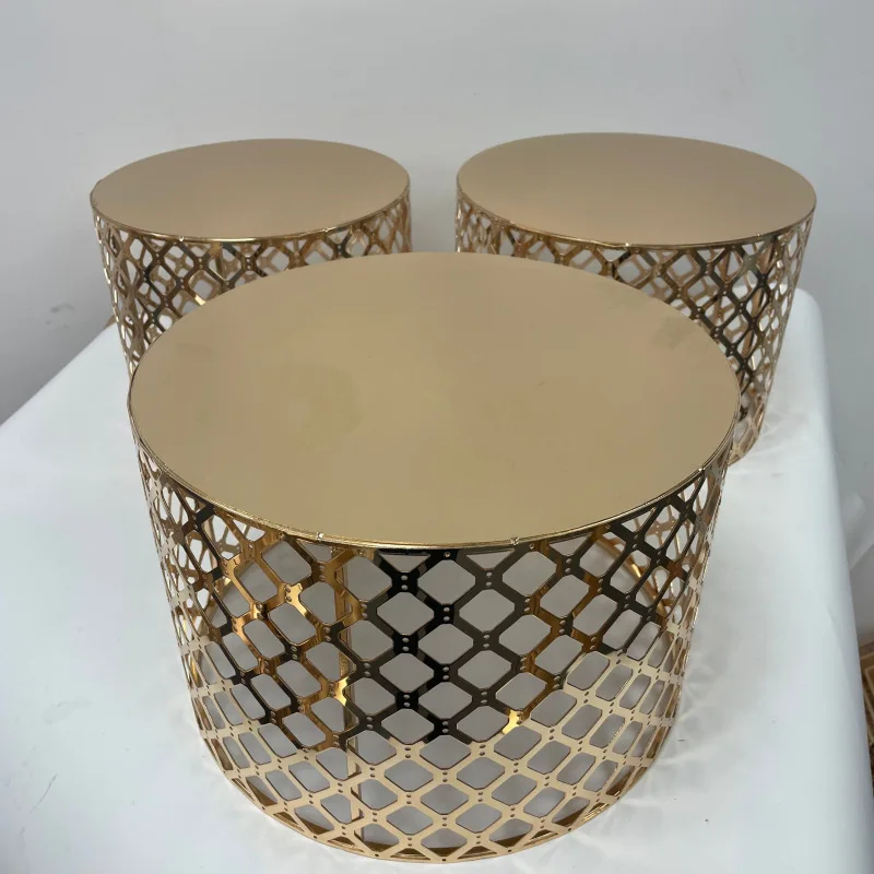 Cake Stand Wedding Table Centerpiece Cup Cake Display Shelf Crystal Road Lead For Event Party Decoration
Cake Stand Wedding Table Centerpiece Cup Cake Display Shelf Crystal Road Lead For Event Party Decoration