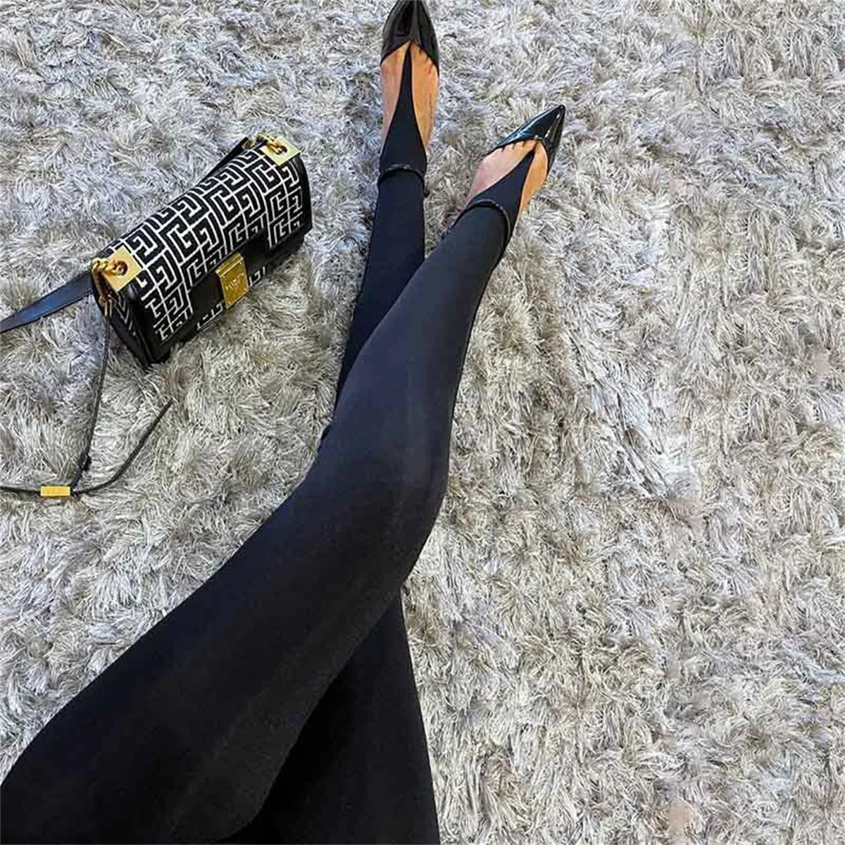 Korean Fashion Winter Black Slim High Waisted Skinny Y2K Women Tight Pants Sexy Glitter Casual Club 2025 Leggings Pants Long
Korean Fashion Winter Black Slim High Waisted Skinny Y2K Women Tight Pants Sexy Glitter Casual Club 2025 Leggings Pants Long