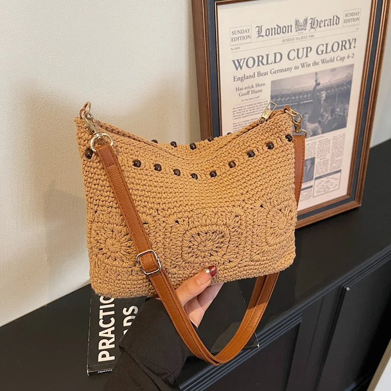Bohemian Woven Crossbody Bags for Women 2026 New Vacation Leisure Female Messenger Bag Versatile Daily Knitted Shoulder Bag
Bohemian Woven Crossbody Bags for Women 2026 New Vacation Leisure Female Messenger Bag Versatile Daily Knitted Shoulder Bag