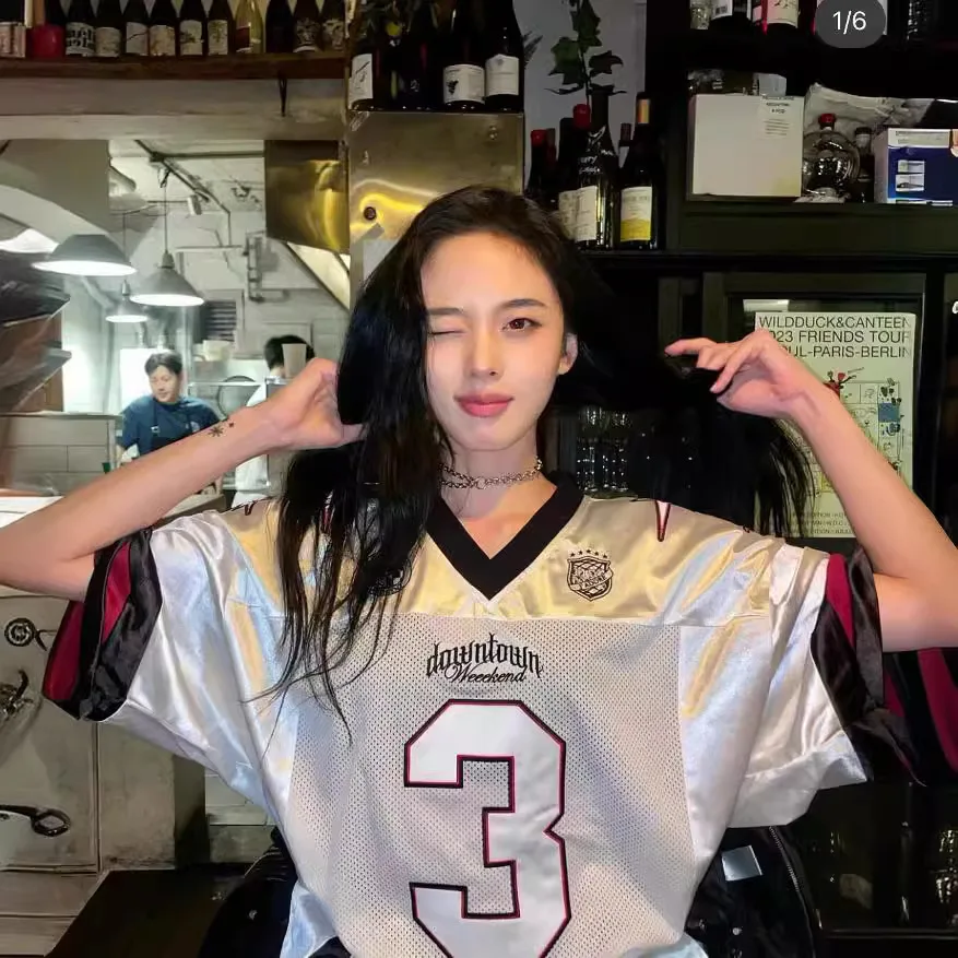 Korean Niche Designer Streetwear American No. 3 Color Blocking Splicing Loose Short Sleeved Jersey For Women
Korean Niche Designer Streetwear American No. 3 Color Blocking Splicing Loose Short Sleeved Jersey For Women