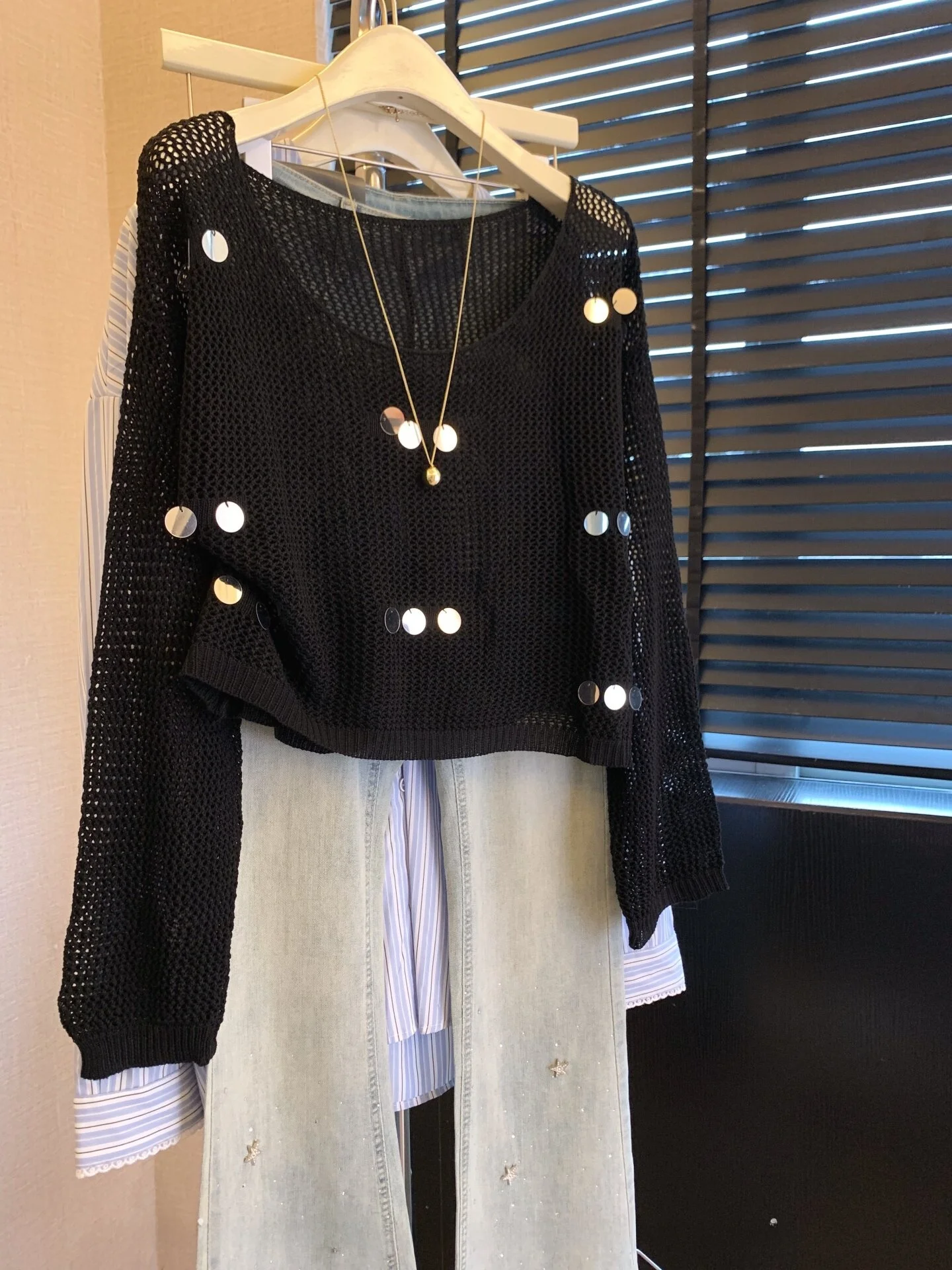 Dark Hollow out Long Sleeve Knitted Sweater Women's Spring Summer New Style Loose Slimming Top Thin Outerwear Sun Protection
Dark Hollow out Long Sleeve Knitted Sweater Women's Spring Summer New Style Loose Slimming Top Thin Outerwear Sun Protection