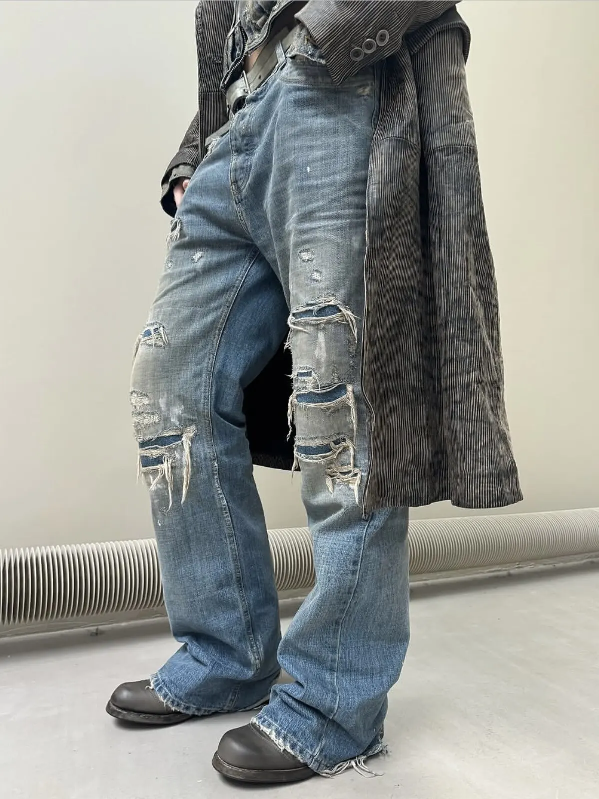 No Faith studios ITALY hand-sewn worn ripped ink-splashed straight boot jeans
No Faith studios ITALY hand-sewn worn ripped ink-splashed straight boot jeans