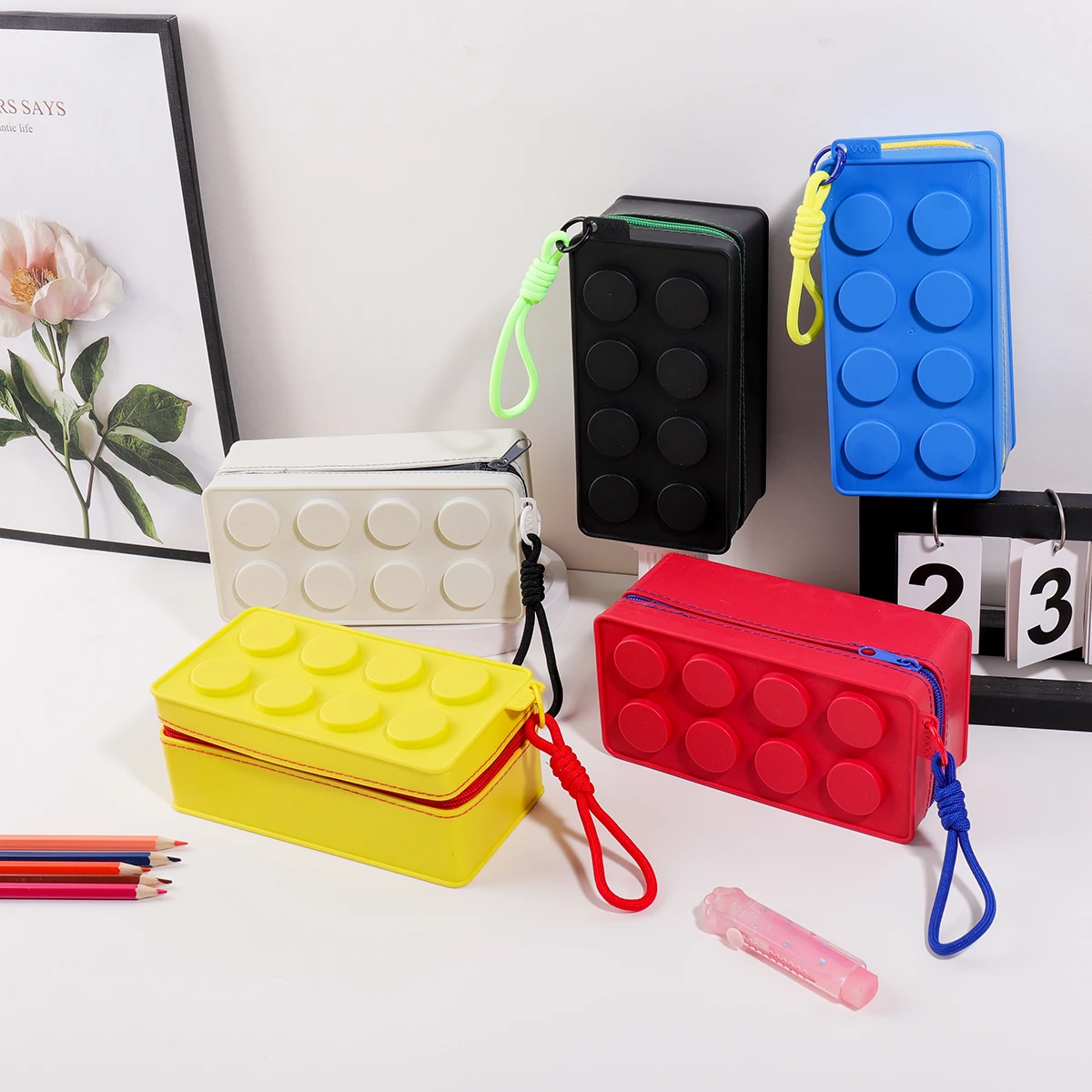Building Block Silicone Pencil Case Large Capacity Zipper Portable Stationery Organizer with Lanyard for Student Office Use
Building Block Silicone Pencil Case Large Capacity Zipper Portable Stationery Organizer with Lanyard for Student Office Use