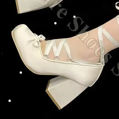 Women Ballet Flats Y2K Satin Ribbon Tie Up Pumps Vintage Lace Up Block Heel Dance Shoes Sexy Party Wedding Bridal Shoes
Women Ballet Flats Y2K Satin Ribbon Tie Up Pumps Vintage Lace Up Block Heel Dance Shoes Sexy Party Wedding Bridal Shoes