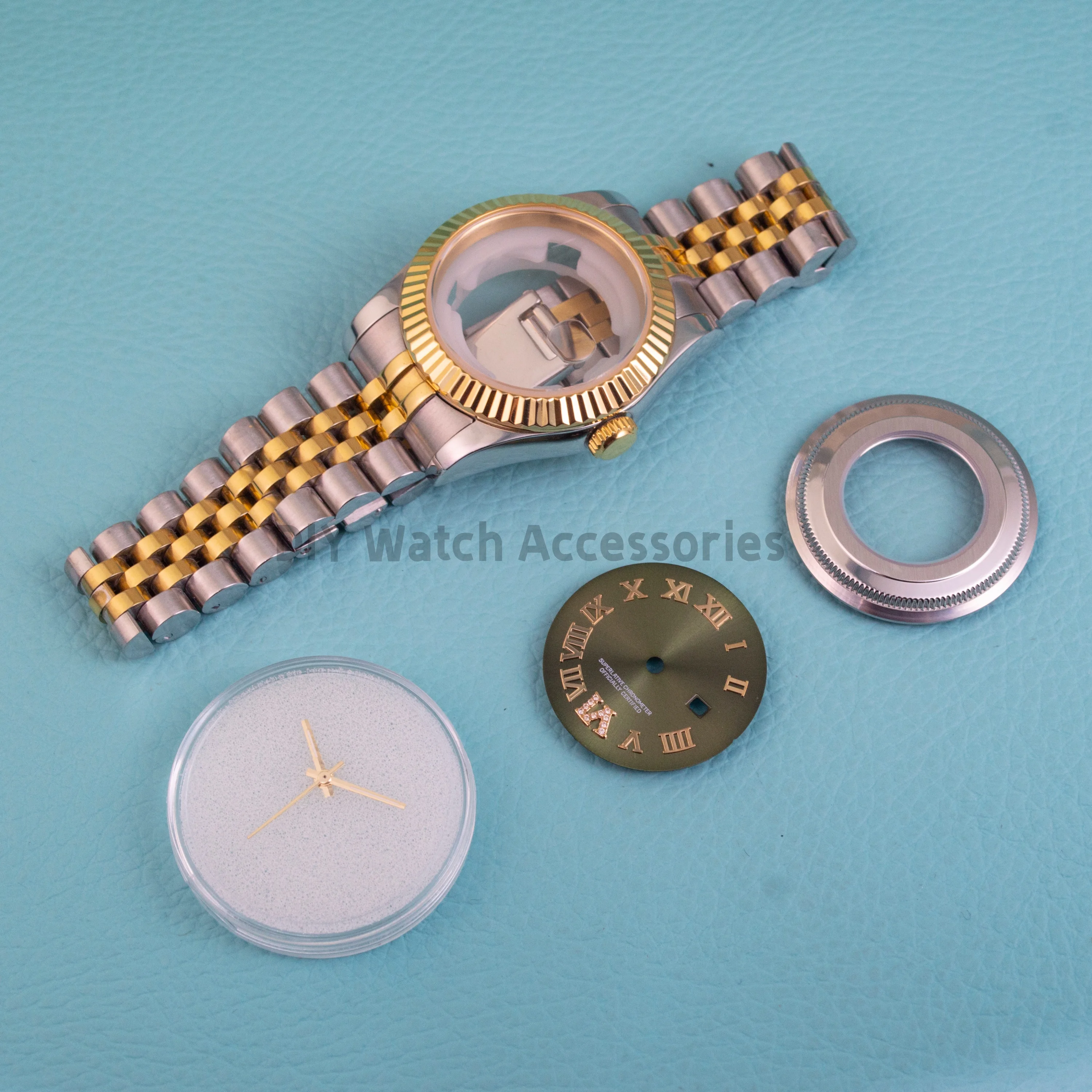 33MM Women's Watch Case NH05 Gold Case 17mm Stainless Steel Strap 25mm Dial Luminous Hands for NH05 NH06 Movement
33MM Women's Watch Case NH05 Gold Case 17mm Stainless Steel Strap 25mm Dial Luminous Hands for NH05 NH06 Movement