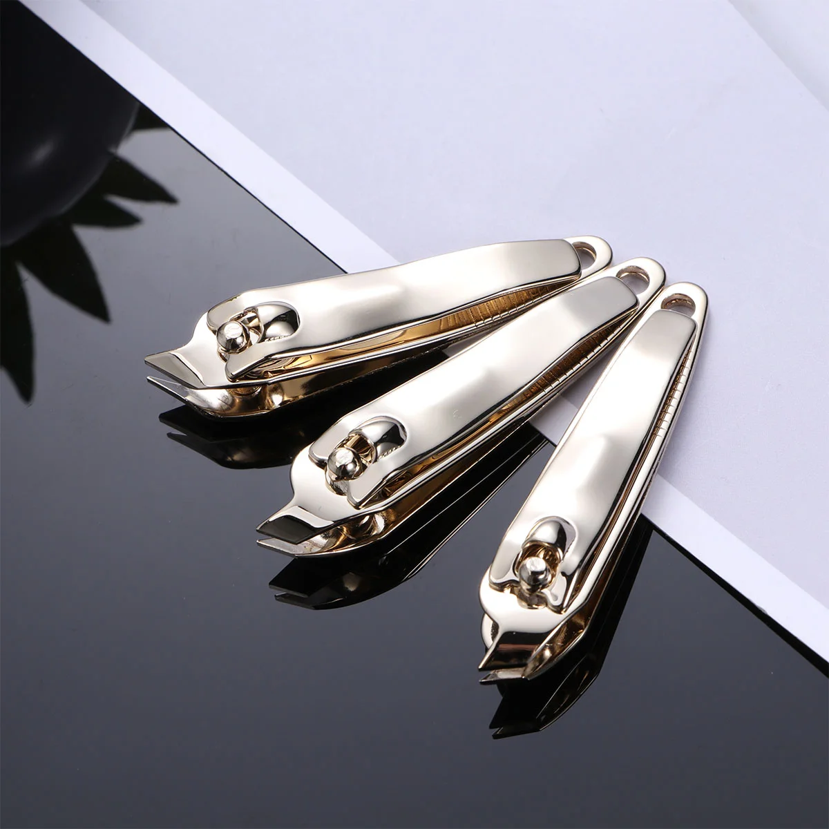 3PCS Gold Coated Carbon Steel Bevel Nail Scissors Nail Shop Special Manicure Tools Multifunction Nail Clippers(Golden)
3PCS Gold Coated Carbon Steel Bevel Nail Scissors Nail Shop Special Manicure Tools Multifunction Nail Clippers(Golden)