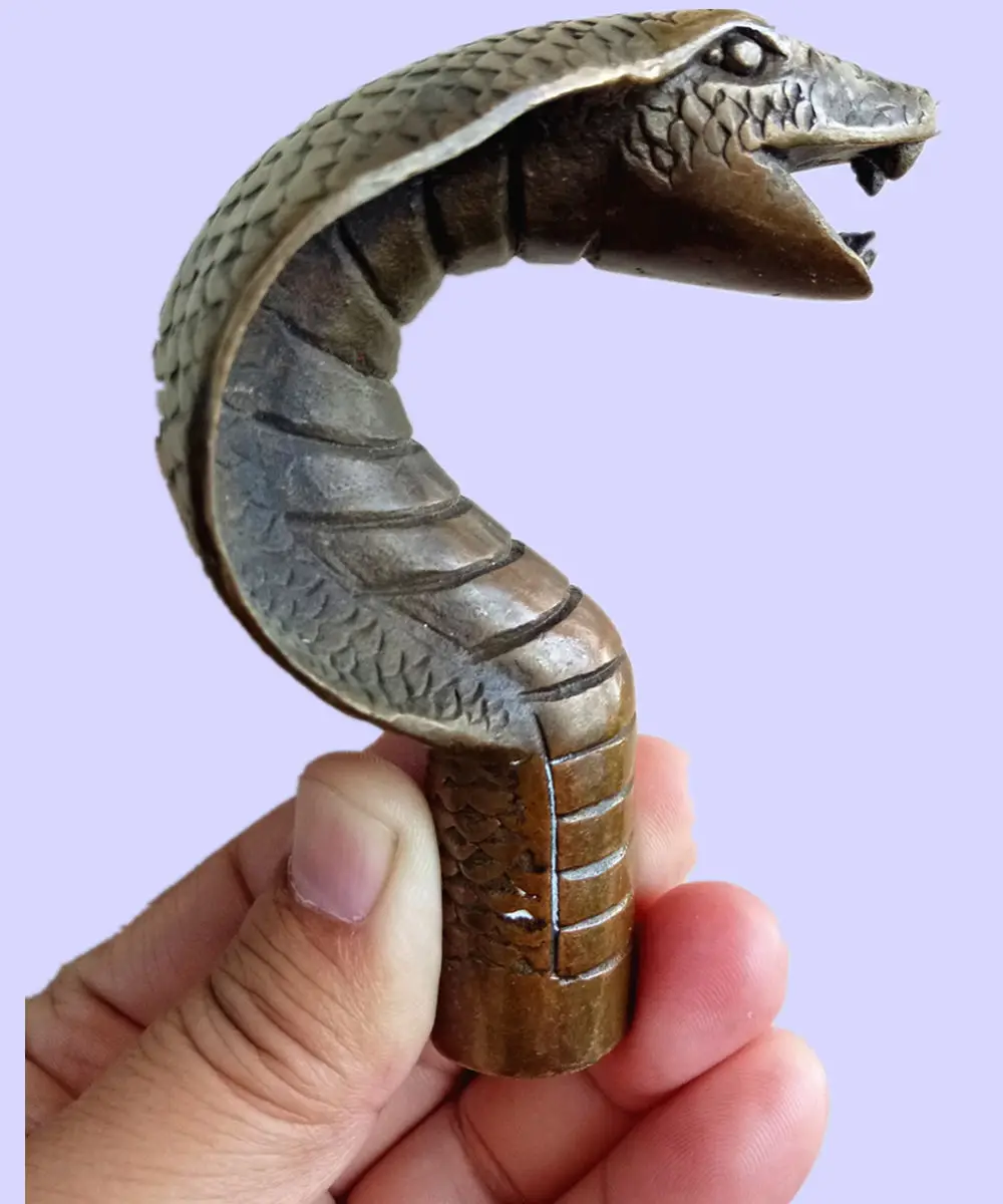 Соберите ретро старую бронзовую статую кобры ручной работы, трость, голова трости
Соберите ретро старую бронзовую статую кобры ручной работы, трость, голова трости