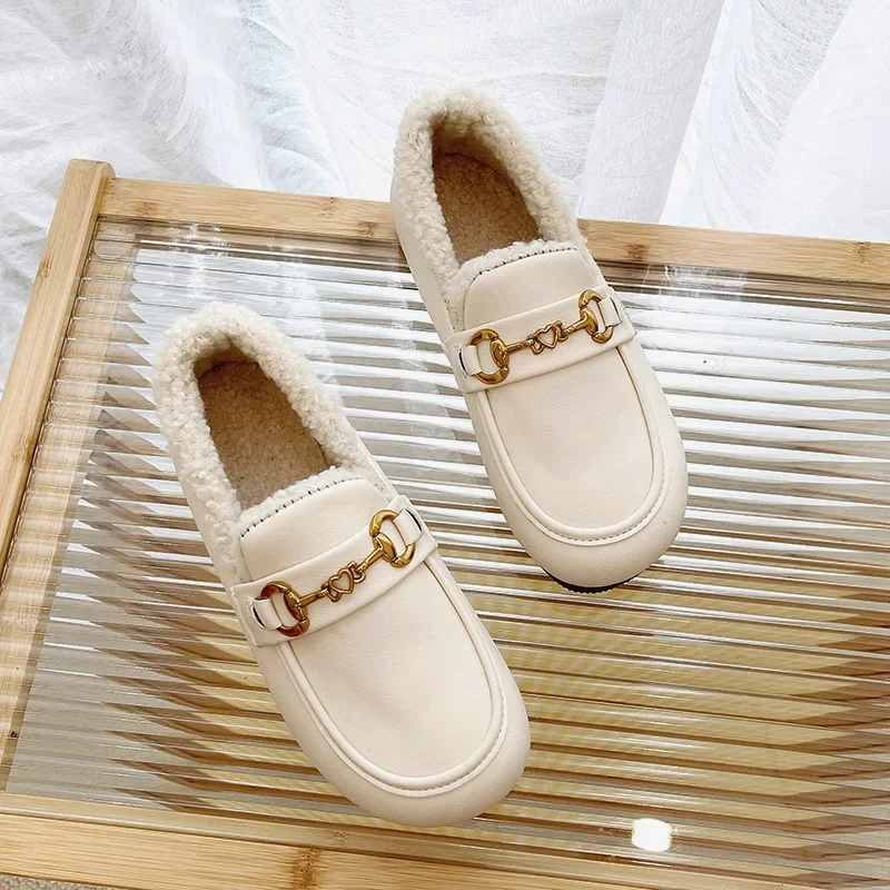 Luxury Brand Metal Chain Moccasins Women Flats Winter Leather Loafers Cotton Shoes Woman Warm Plush Comfy Fur Shoes
Luxury Brand Metal Chain Moccasins Women Flats Winter Leather Loafers Cotton Shoes Woman Warm Plush Comfy Fur Shoes