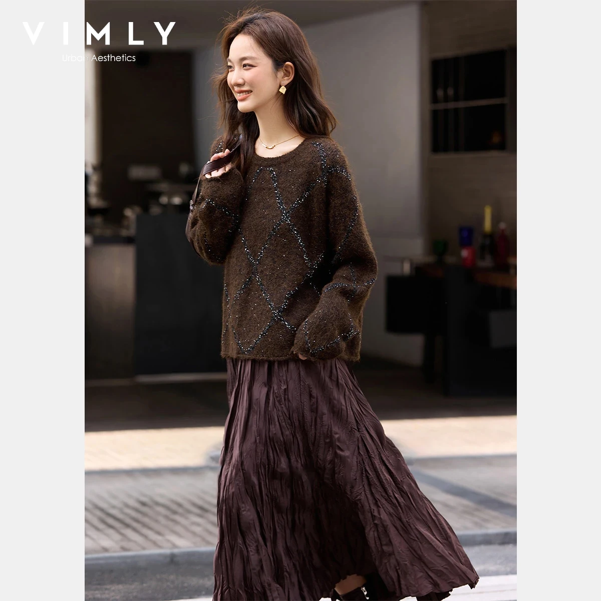 Вязаный свитер VIMLY для женщин, осень 202, новый пуловер с блестками и ромбовидным узором, круглый воротник, ленивый стиль, свободный топ 30352
Вязаный свитер VIMLY для женщин, осень 202, новый пуловер с блестками и ромбовидным узором, круглый воротник, ленивый стиль, свободный топ 30352