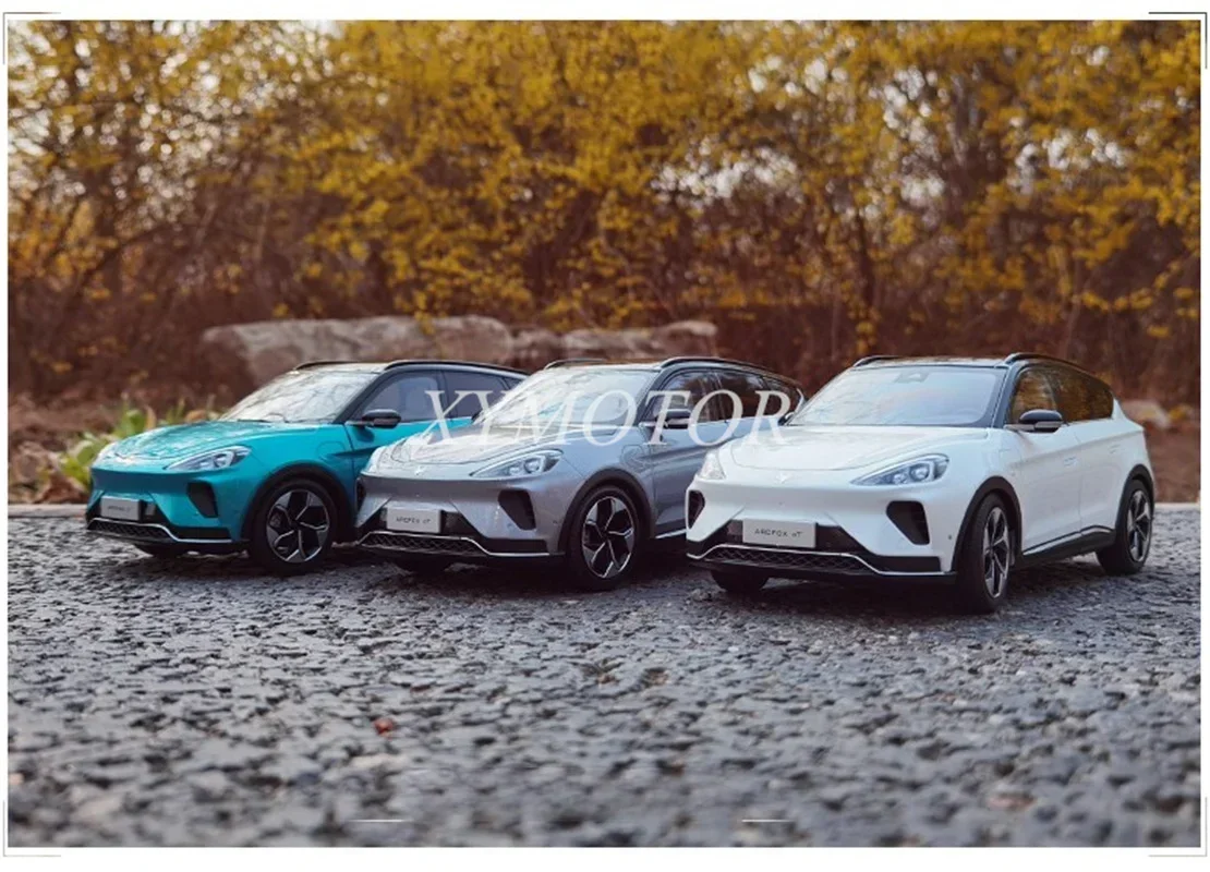 1/18 для Sarcfox αS αT Новая Энергия литая модель автомобиля белый/синий/серебристый/матовый черный игрушки подарки коллекция демонстрационные украшения
1/18 для Sarcfox αS αT Новая Энергия литая модель автомобиля белый/синий/серебристый/матовый черный игрушки подарки коллекция демонстрационные украшения