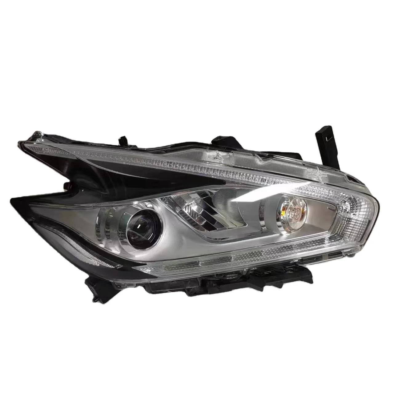 For Nissan New Loulan car headlight configuration Original Factory Disassembled vcar lights led headlight Original
For Nissan New Loulan car headlight configuration Original Factory Disassembled vcar lights led headlight Original