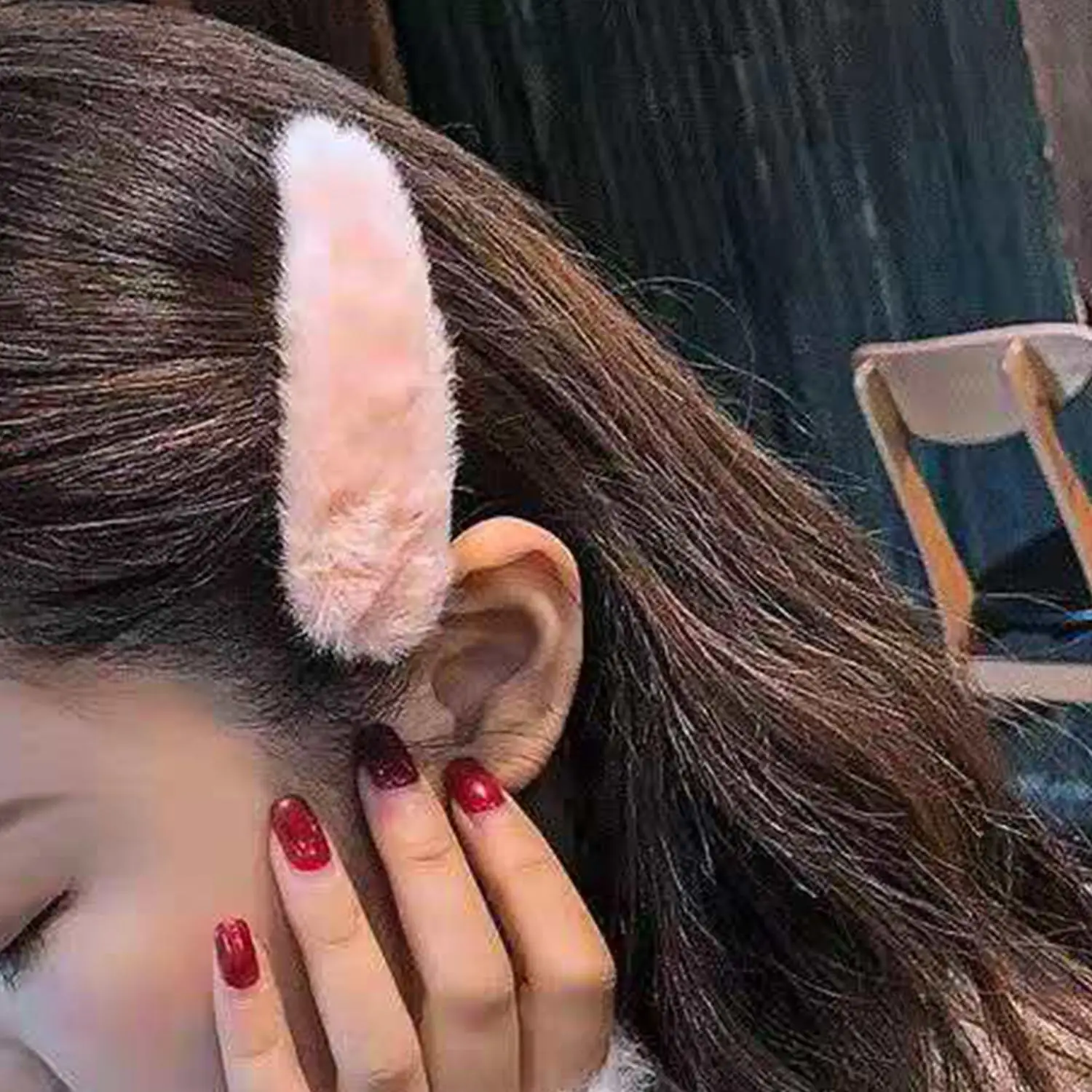 2Pcs Korean Plush Hairpin Furry Broken Hair Pin Clip Cute Sweet Hairpin Headdress BB Clips 2025 New Hair Clips Head Accessories
2Pcs Korean Plush Hairpin Furry Broken Hair Pin Clip Cute Sweet Hairpin Headdress BB Clips 2025 New Hair Clips Head Accessories