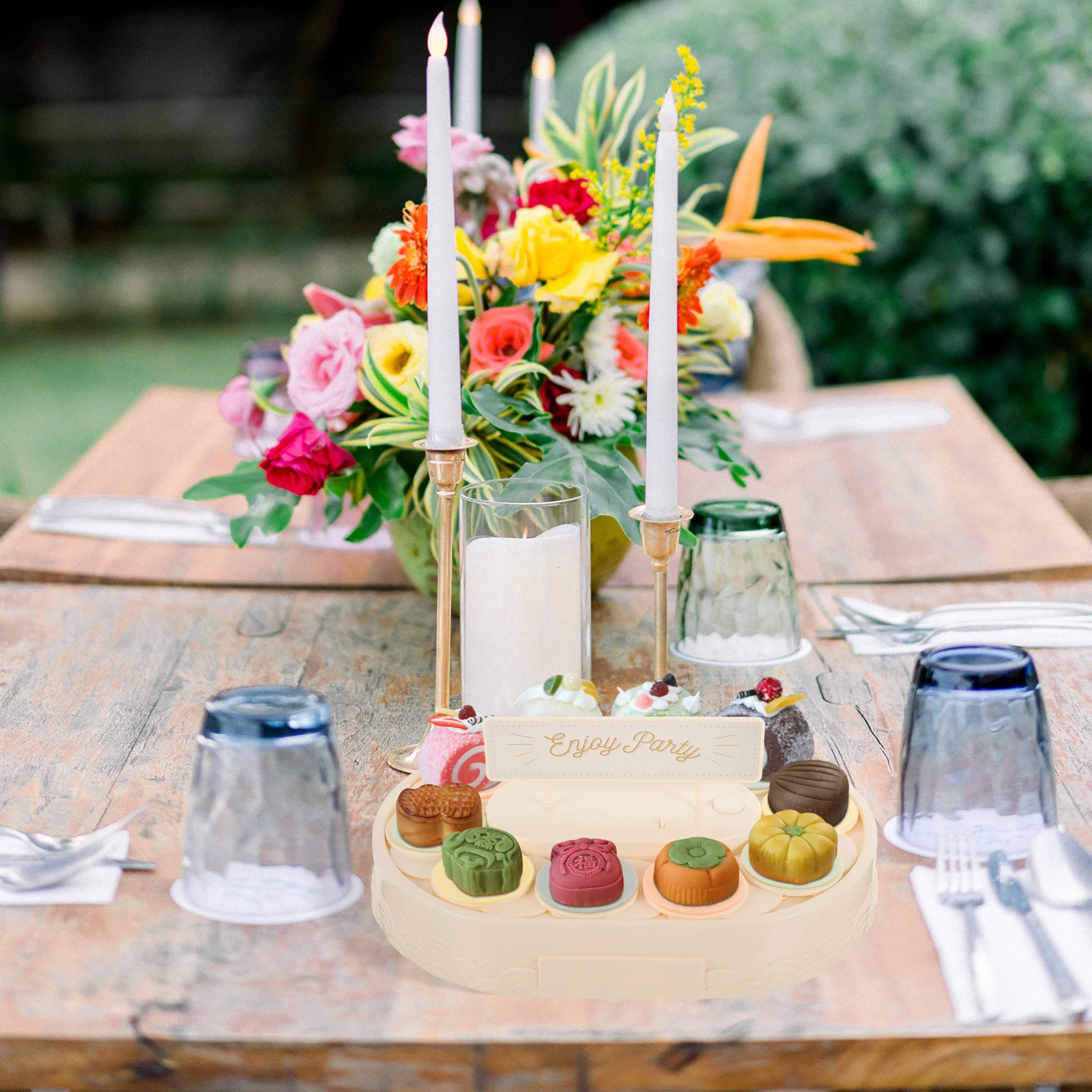 Automatic Rotating Cake Display Stand Creative Wedding Party Tabletop Decoration Multi-Function Dessert Holder Sweet Machine
Automatic Rotating Cake Display Stand Creative Wedding Party Tabletop Decoration Multi-Function Dessert Holder Sweet Machine