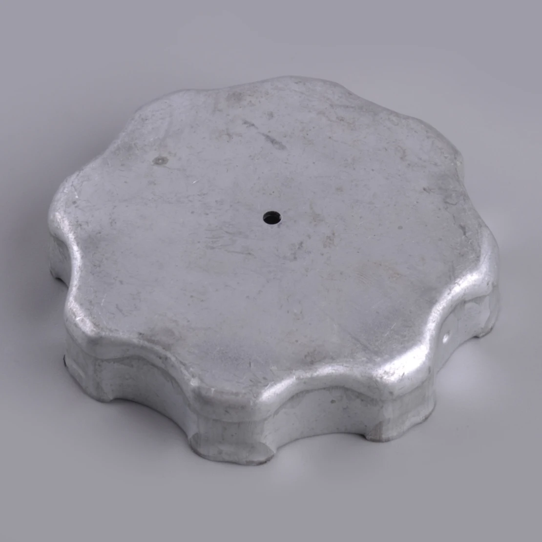 3A111-04290 Silver Fuel Cap Fit for Kubota Tractor L285P L285WP M4000 M6800 M8200DT M8200DTN M8540DCN M9000DTM ME8200DH
3A111-04290 Silver Fuel Cap Fit for Kubota Tractor L285P L285WP M4000 M6800 M8200DT M8200DTN M8540DCN M9000DTM ME8200DH