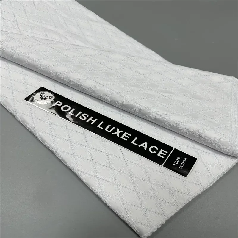 5 ярдов нигерийская хлопковая польская атласная ткань для вышивки, высокое качество, швейцарская вуаль, кружевной материал для мужчин, стиль Дубая 10L19703
5 ярдов нигерийская хлопковая польская атласная ткань для вышивки, высокое качество, швейцарская вуаль, кружевной материал для мужчин, стиль Дубая 10L19703