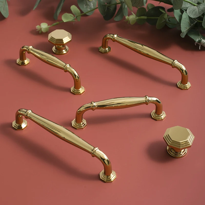 Furniture Pure Brass Kitchen Kabinet Bedroom Wardrobe Door Handle Shoe Cabinet Wine Cabinet Electroplated Gold Nordic Handle
Furniture Pure Brass Kitchen Kabinet Bedroom Wardrobe Door Handle Shoe Cabinet Wine Cabinet Electroplated Gold Nordic Handle