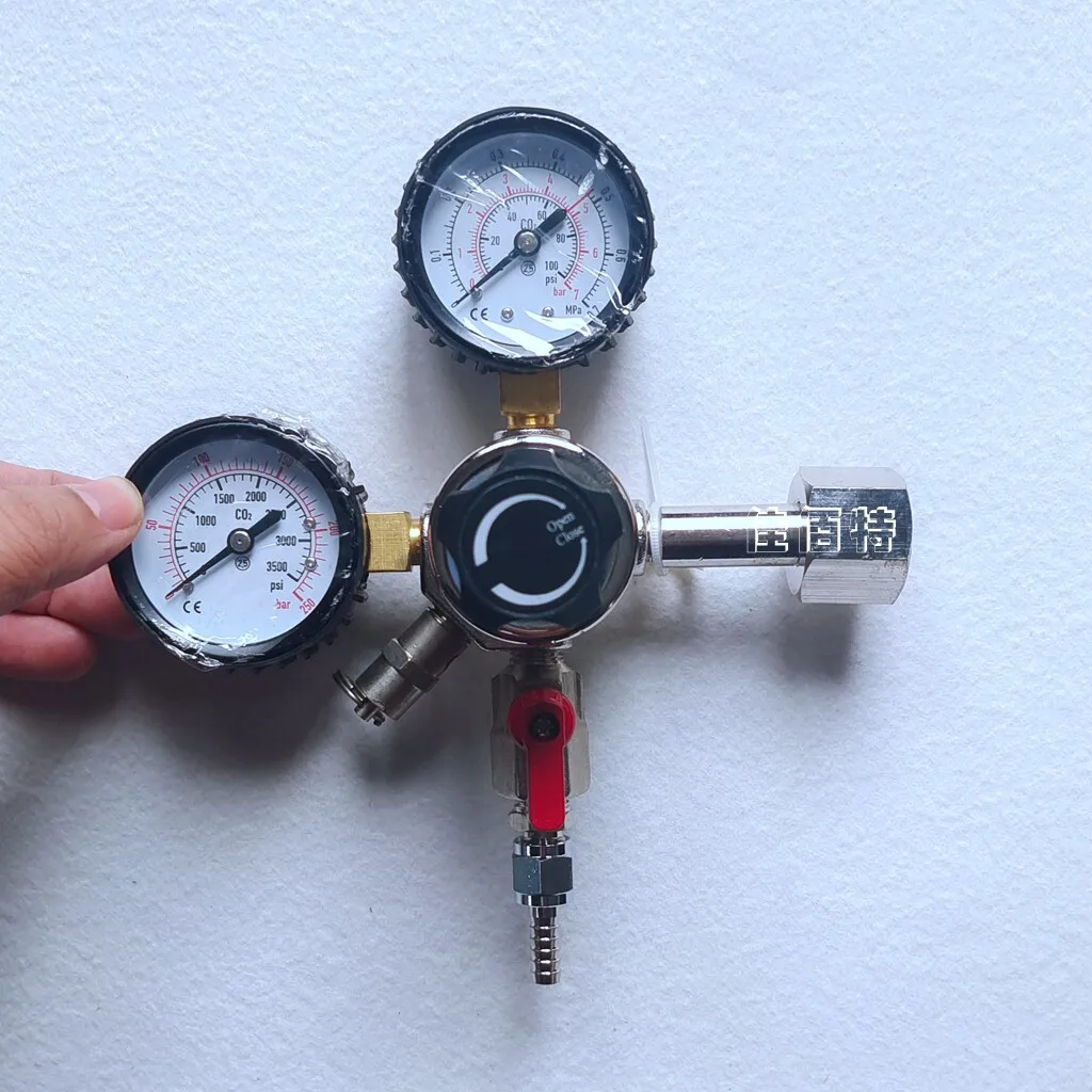 Beer machine pressure reducing table CO2 pressure reducing valve cylinder pressure gauge
Beer machine pressure reducing table CO2 pressure reducing valve cylinder pressure gauge