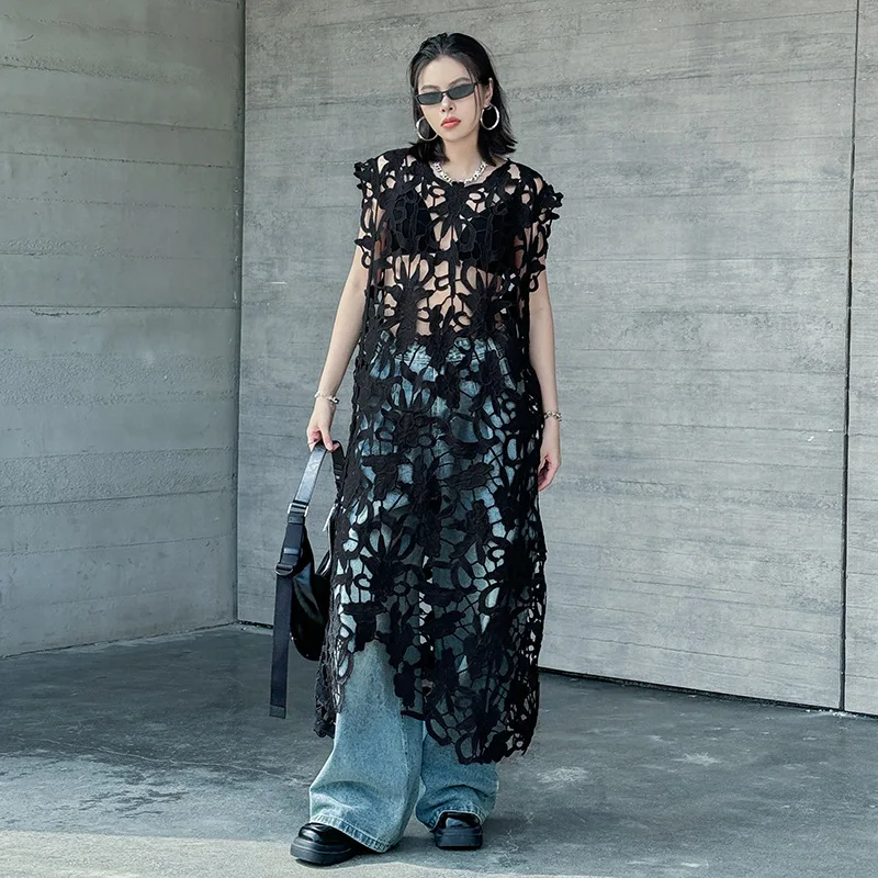 2025 Female new summer plus size Retro hollowed out lace long top sexy and loose long dress
2025 Female new summer plus size Retro hollowed out lace long top sexy and loose long dress