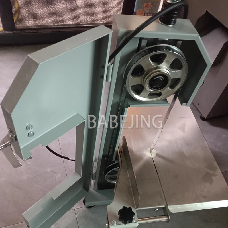 Small Commercial Desktop Bone Saw Machine Electric Meat Cutter for Household Chopping Pork Trotters Kitchen Tool
Small Commercial Desktop Bone Saw Machine Electric Meat Cutter for Household Chopping Pork Trotters Kitchen Tool