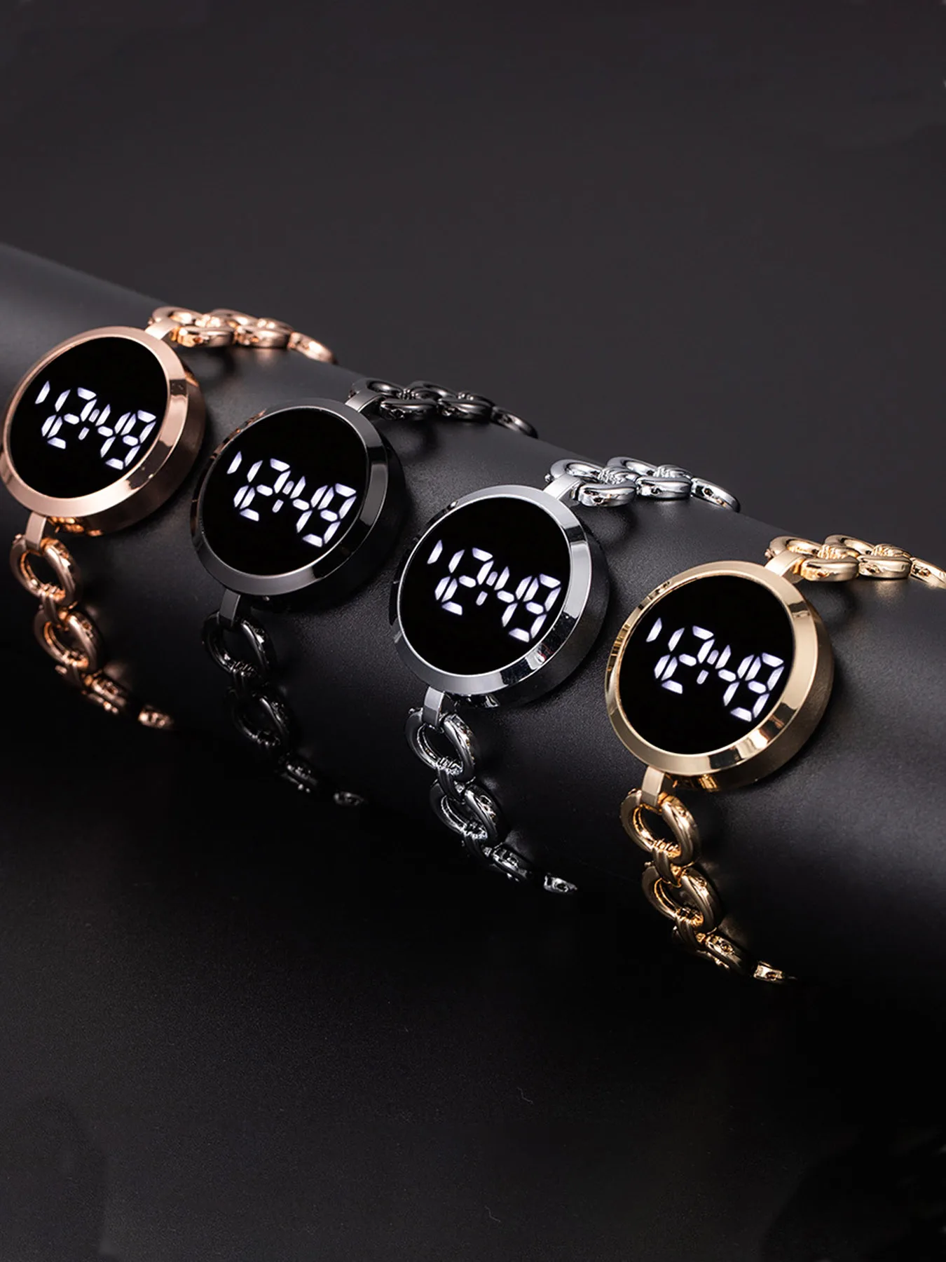 Женские модные часы, компактные и простые, с сенсорным экраном, на цепочке, со стальным ремешком, студенческий браслет, электронные женские модные часы
Женские модные часы, компактные и простые, с сенсорным экраном, на цепочке, со стальным ремешком, студенческий браслет, электронные женские модные часы