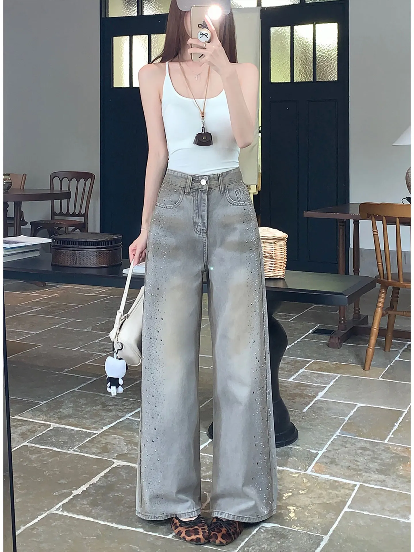 High Waist Wide Leg Jeans Women's Summer Small Size Diamond Embellished Draped Straight Cut Trousers Side Stitching
High Waist Wide Leg Jeans Women's Summer Small Size Diamond Embellished Draped Straight Cut Trousers Side Stitching