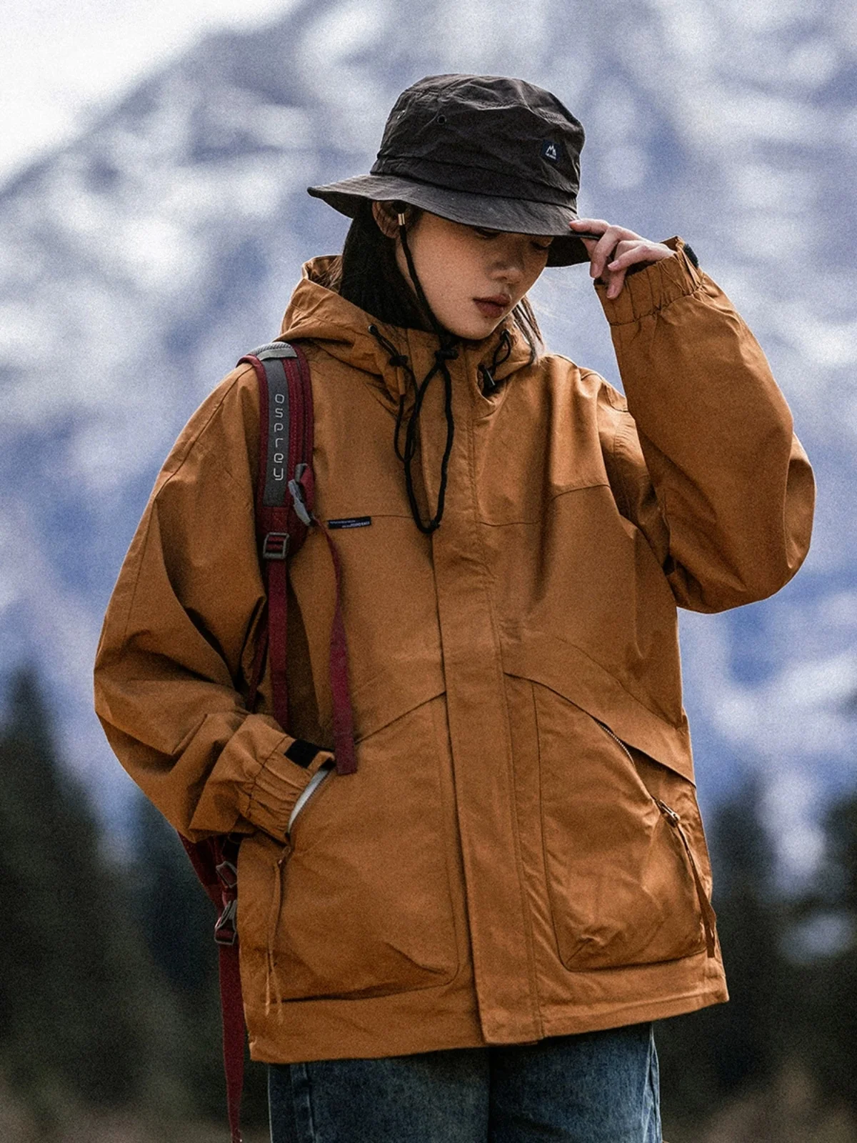 Женская повседневная куртка из полиэстера свободного кроя с капюшоном для активного отдыха, работы и улицы, весенняя коллекция
Женская повседневная куртка из полиэстера свободного кроя с капюшоном для активного отдыха, работы и улицы, весенняя коллекция