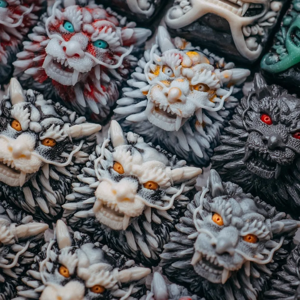 Цельный колпачок ручной работы с головой дракона, изысканные полимерные колпачки для клавиш для механической клавиатуры MX Switch
Цельный колпачок ручной работы с головой дракона, изысканные полимерные колпачки для клавиш для механической клавиатуры MX Switch