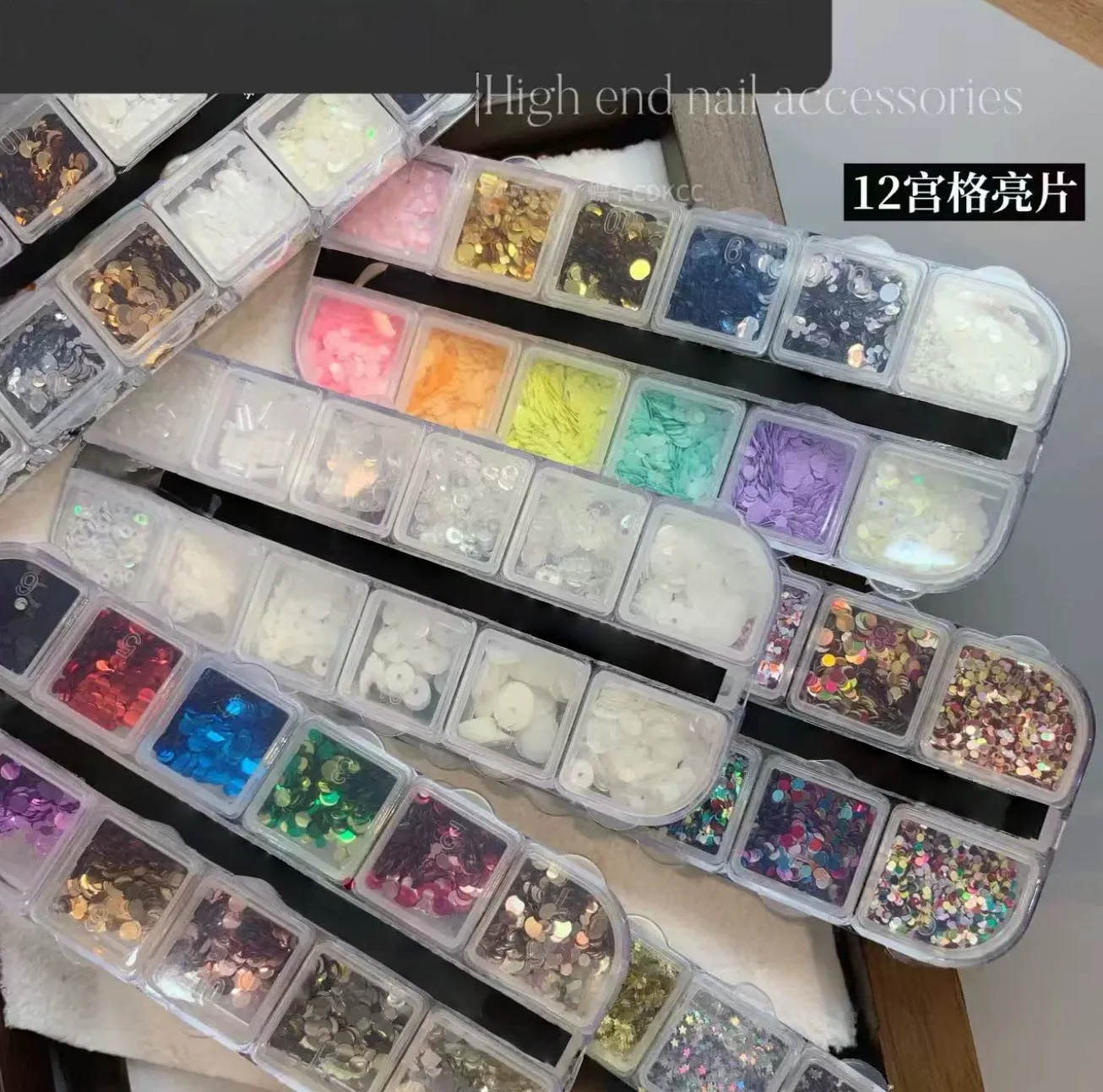 12 Girds Sequins Round Star-shaped Nail Art Sequins 3D Y2K Laser Effect Multi-colored Dots Nail Flakes DIY Shiny Dots Nail Decor
12 Girds Sequins Round Star-shaped Nail Art Sequins 3D Y2K Laser Effect Multi-colored Dots Nail Flakes DIY Shiny Dots Nail Decor