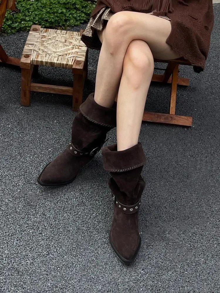 Pile up boots new 2025 winter Maillard Western cowboy boots thick heel pointed short boots for women
Pile up boots new 2025 winter Maillard Western cowboy boots thick heel pointed short boots for women