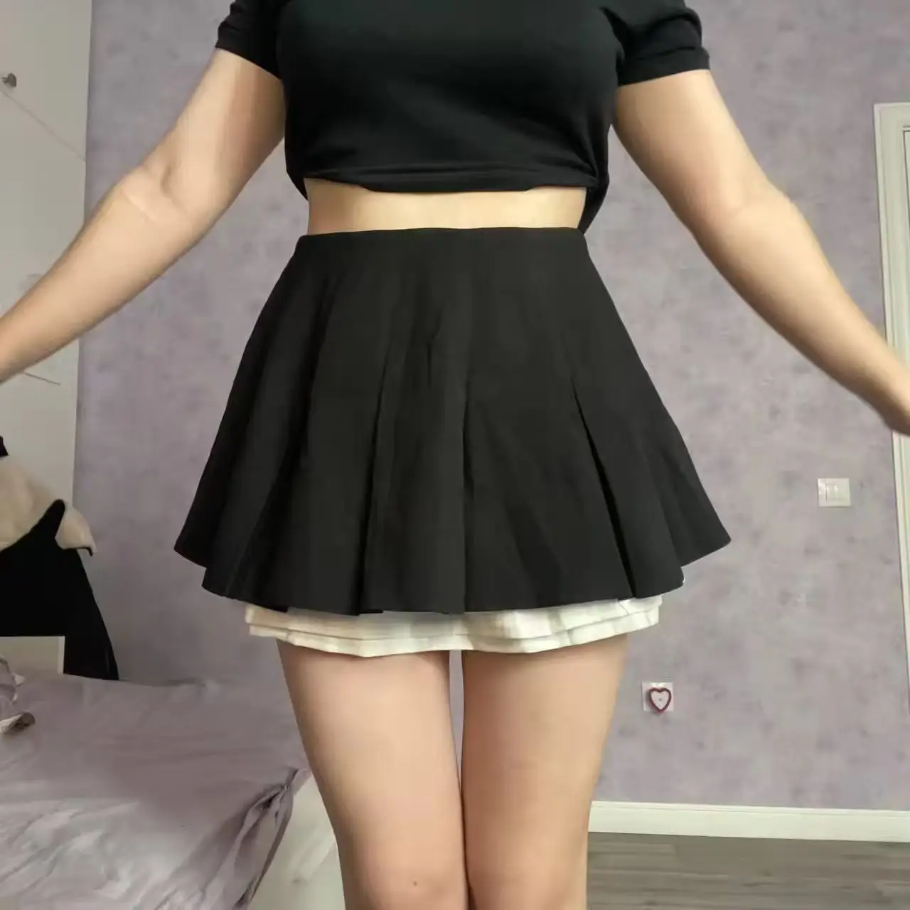 2025 черная мини-юбка с оборками, женские корейские лоскутные плиссированные юбки, японская кавайная юбка с высокой талией, универсальная юбка трапециевидной формы, новинка
2025 черная мини-юбка с оборками, женские корейские лоскутные плиссированные юбки, японская кавайная юбка с высокой талией, универсальная юбка трапециевидной формы, новинка