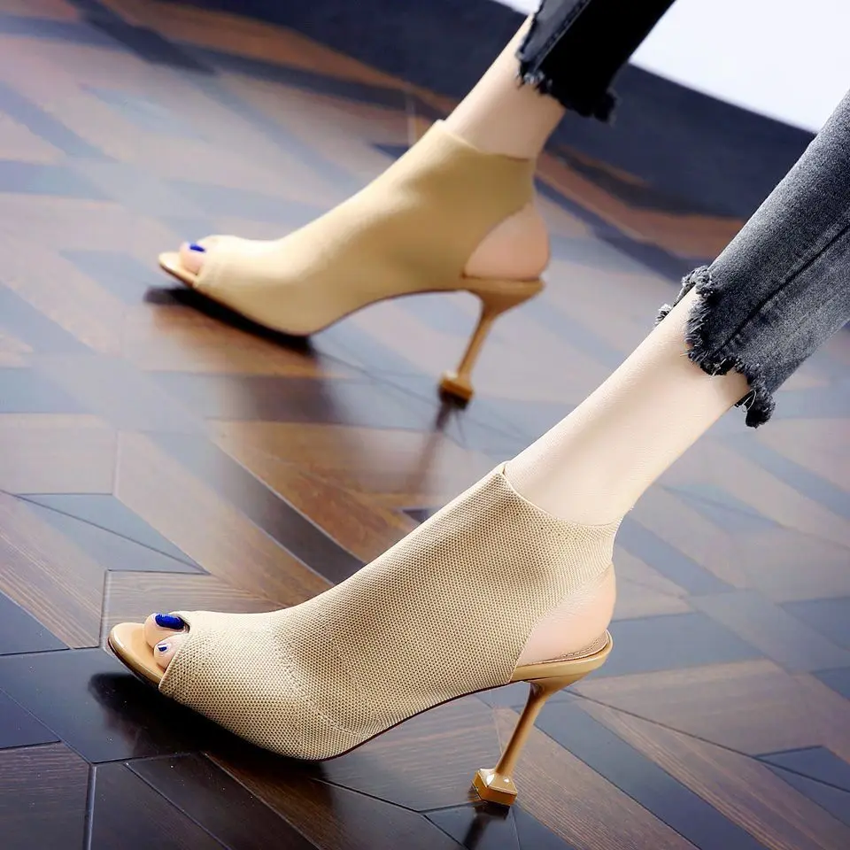 Roman Style Women's Fairy Wind Thin Heel High Heels Summer New Fashion Hollow Fish Mouth Sandals Boots Light Weight EVA Material
Roman Style Women's Fairy Wind Thin Heel High Heels Summer New Fashion Hollow Fish Mouth Sandals Boots Light Weight EVA Material