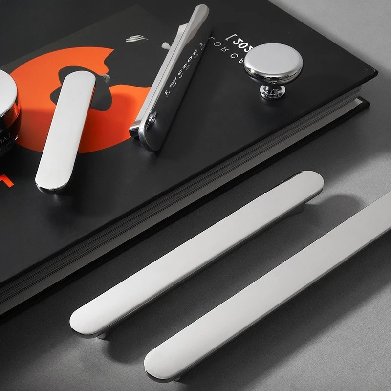 High-end cabinet door handle chrome bright silver cabinet handle bedside table drawer single hole handle
High-end cabinet door handle chrome bright silver cabinet handle bedside table drawer single hole handle